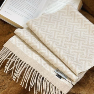 Alpaca Field FINDI Scarf Black